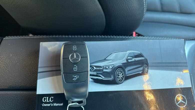 Mercedes-Benz GLC 300de 4Matic AMG Line Premium Plus 5dr 9GTron Estate